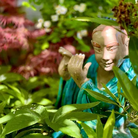 - Freistehendes Fuer 2-6 Personen